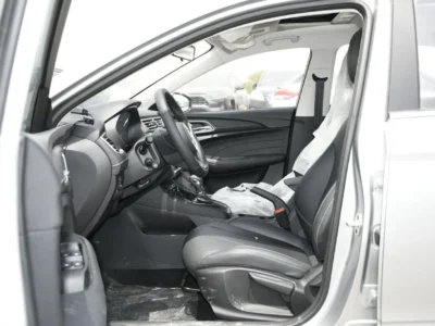 2025 MG 5 Comfort 1.5 Litres 4 Cylinders Petrol Engine White Black Sedan Automatic