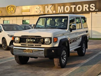 2025 Toyota Land Cruiser 70 LX LC76 2.8L MANUAL V4 DIESEL White Grey SUV GCC