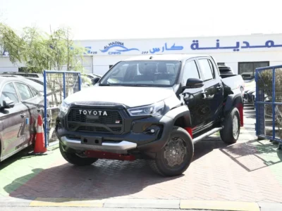 2025 Toyota Hilux GR Sport 4.0 Litres V6 Petrol Engine Black Pickup Truck GCC Specs