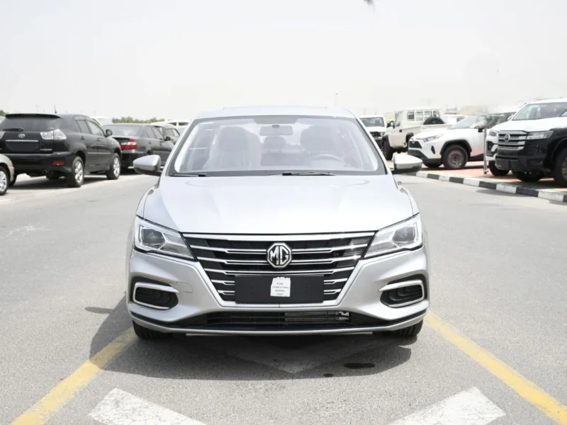 2025 MG 5 Comfort 1.5 Litres 4 Cylinders Petrol Engine White Black Sedan Automatic