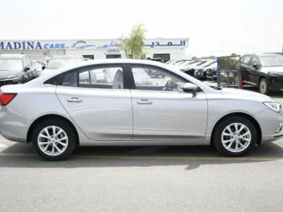 2025 MG 5 Comfort 1.5 Litres 4 Cylinders Petrol Engine White Black Sedan Automatic