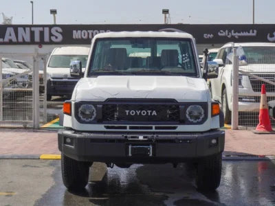 2025 Toyota Land Cruiser 70 4.0 Litres V6 Petrol Engine A/T White Tan SUV GCC