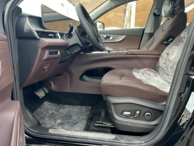 2025 CHERY TIGGO 8 PRO 1.6 Litres 4 Cylinders Petrol Engine Black Brown SUV Automatic
