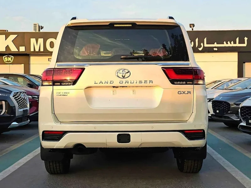 2024 Toyota Land Cruiser GXR 3.3L DIESEL TWIN TURBO Engine White Black SUV