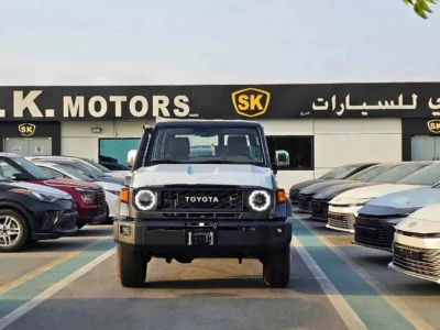 2025 Toyota Land Cruiser 70 LX LC76 2.8L AT V4 DIESEL Grey Tan SUV GCC HIGH OPTION