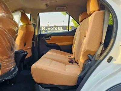 2025 Toyota Fortuner 2.4 LITRES V4 DIESEL Engine White Tan SUV Manual GCC Specs