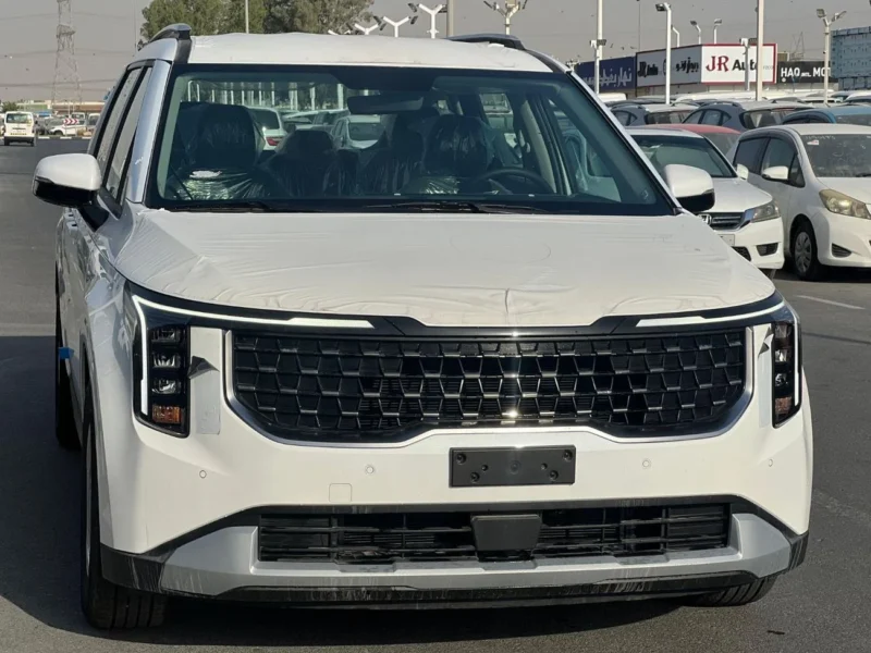 2025 KIA CARNIVAL GDI EX 3.5 Litres V6 Petrol Engine White Black SUV GCC Specs