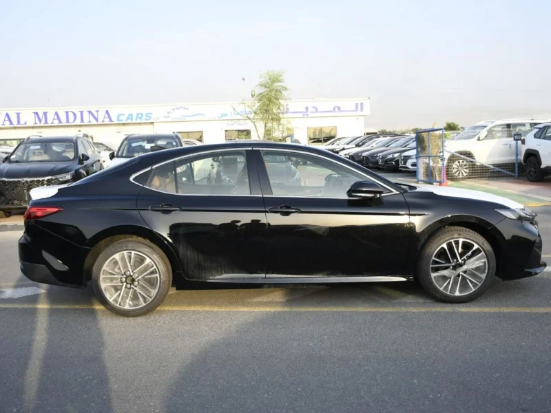 2026 Toyota Camry GLE 2.5 Litres V4 Petrol Engine Black Tan Sedan GCC Specs Automatic