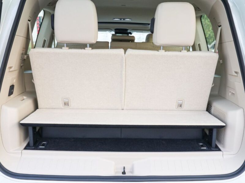 2026 TOYOTA LAND CRUISER VXR 3.5 Litres 6 Cylinder HYBRID Engine White Beige SUV GCC