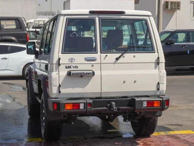 2025 Toyota Land Cruiser 70 4.0 Litres V6 Petrol Engine A/T White Tan SUV GCC