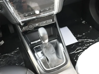 2025 MG 5 Comfort 1.5 Litres 4 Cylinders Petrol Engine White Black Sedan Automatic
