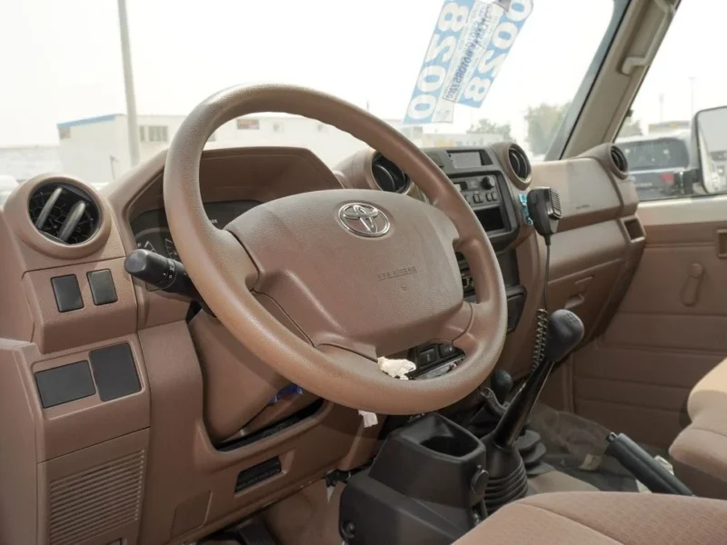 2025 Toyota Land Cruiser 70 4.0 Litres V6 Petrol Engine M/T White Beige SUV GCC