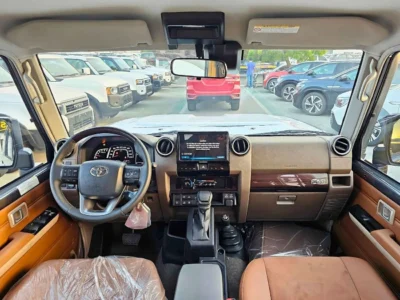 2025 Toyota Land Cruiser 70 LX LC76 2.8L AT V4 DIESEL Grey Tan SUV GCC HIGH OPTION