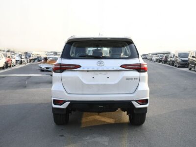 2025 Toyota Fortuner 4.0 Litres V6 Petrol Engine White Black SUV Automatic GCC Specs