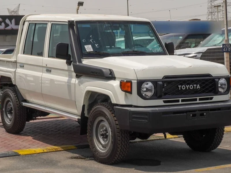2025 Toyota Land Cruiser Pick Up 4.2L 6 Cylinders Diesel Engine MT White Grey Pickup Truck