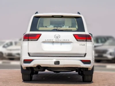 2025 TOYOTA LAND CRUISER VXR 3.3 Litres 6 Cylinders Diesel Engine White Beige SUV