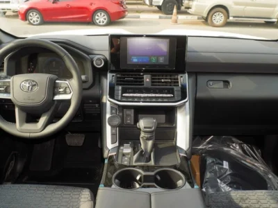 2025 Toyota Land Cruiser GXR 4.0L 6 Cylinders Petrol Engine White Black SUV GCC Specs