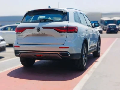 2025 Renault Koleos 2.5 Litres 4 Cylinders Petrol Engine White Brown SUV GCC Specs