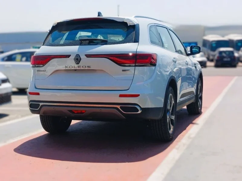 2025 Renault Koleos 2.5 Litres 4 Cylinders Petrol Engine White Brown SUV GCC Specs