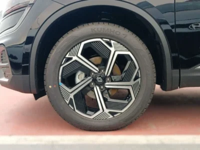 2025 Renault Koleos 2.5 Litres 4 Cylinders Petrol Engine Black Tan SUV GCC Specs