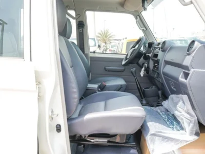 2025 Toyota Land Cruiser Pick Up 4.2L 6 Cylinders Diesel Engine MT White Grey Pickup Truck