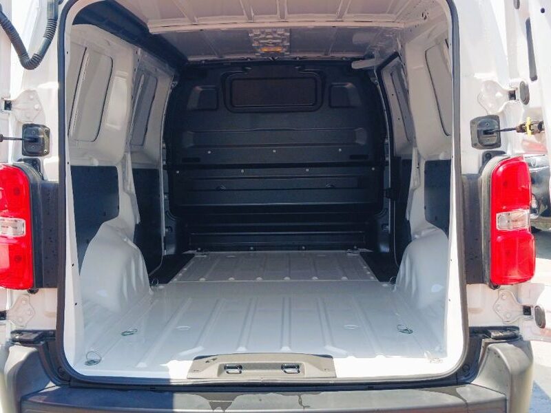 2023 Peugeot Expert H1L3 2.0 Litres 4 Cylinders Diesel Engine White Black Van