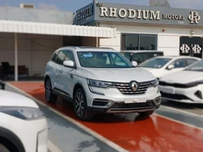 2024 Renault Koleos 2.5 Litres 4 Cylinders Petrol Engine White Black SUV GCC Specs