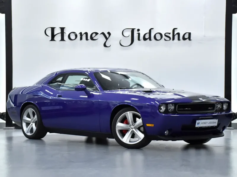 2010 Dodge Challenger Srt8 8 Cylinders Petrol Engine Purple Black Coupe GCC Specs