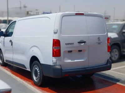 2023 Peugeot Expert H1L3 2.0 Litres 4 Cylinders Diesel Engine White Black Van