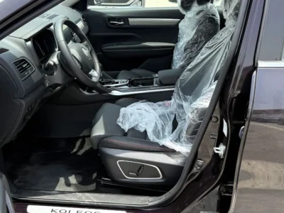 2025 Renault Koleos LE 2.5 Litres 4 Cylinders Petrol Engine Black SUV GCC Specs