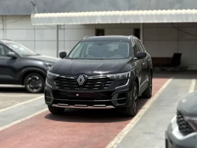 2025 Renault Koleos LE 2.5 Litres 4 Cylinders Petrol Engine Black SUV GCC Specs
