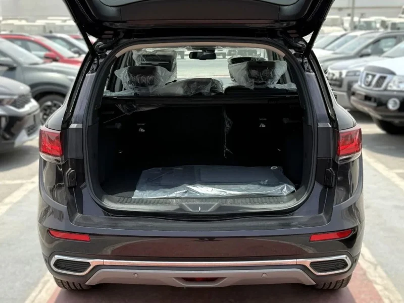 2025 Renault Koleos LE 2.5 Litres 4 Cylinders Petrol Engine Black SUV GCC Specs