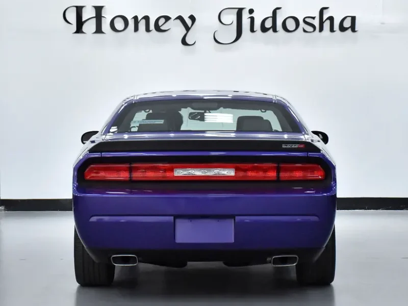2010 Dodge Challenger Srt8 8 Cylinders Petrol Engine Purple Black Coupe GCC Specs