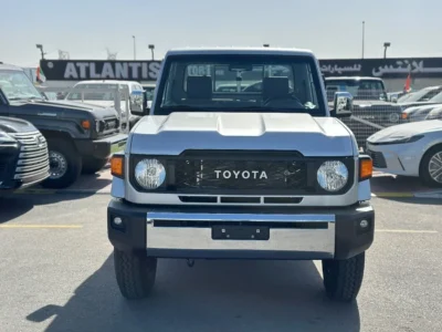 2025 Toyota Land Cruiser Pick Up STD 4.0L V6 SINGLE CAB Utility White Beige Pickup Truck