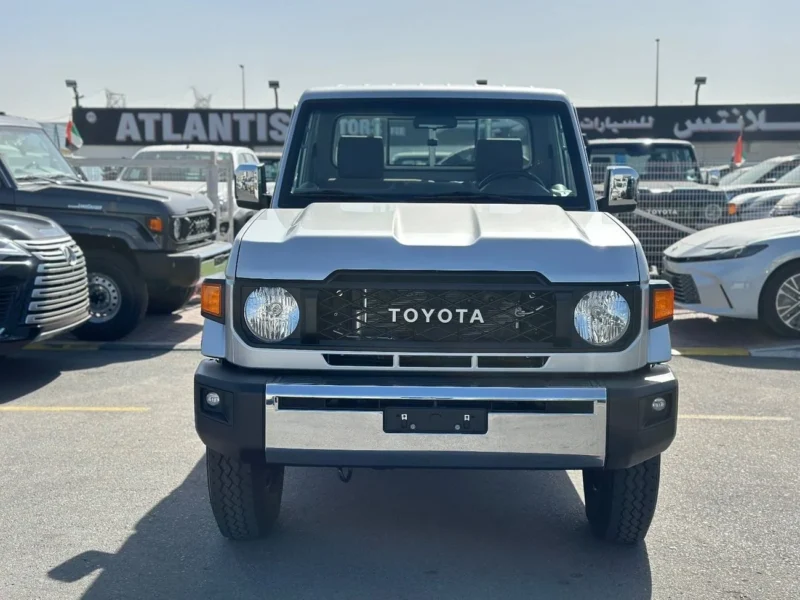 2025 Toyota Land Cruiser Pick Up STD 4.0L V6 SINGLE CAB Utility White Beige Pickup Truck