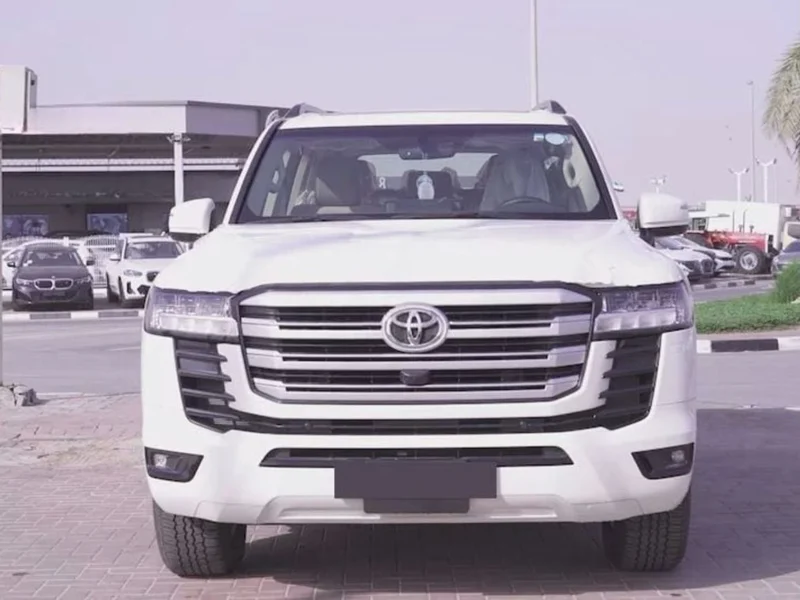 2024 Toyota Land Cruiser GXR 3.5L 6 Cylinder Petrol Twin Turbo Engine White Beige SUV