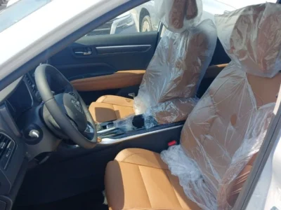 2025 Renault Koleos 2.5 Litres 4 Cylinders Petrol Engine White Brown SUV GCC Specs