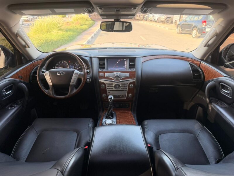 2019 Infiniti QX80 Luxe 5.6 Litres V8 VVT Black SUV 4WD Full option American Specs