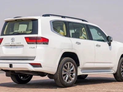 2025 TOYOTA LAND CRUISER VXR 3.3 Litres 6 Cylinders Diesel Engine White Beige SUV