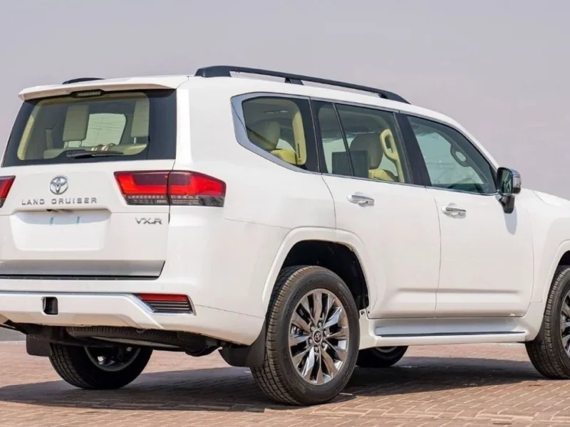 2025 TOYOTA LAND CRUISER VXR 3.3 Litres 6 Cylinders Diesel Engine White Beige SUV