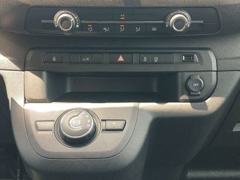 2023 Peugeot Expert H1L3 2.0 Litres 4 Cylinders Diesel Engine White Black Van