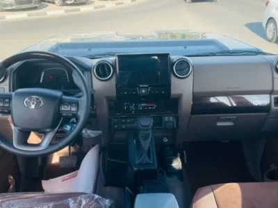 2025 Toyota Land Cruiser Pick Up LC79 DOUBLE CABIN 4.0L V6 Engine Grey Tan Pickup Truck