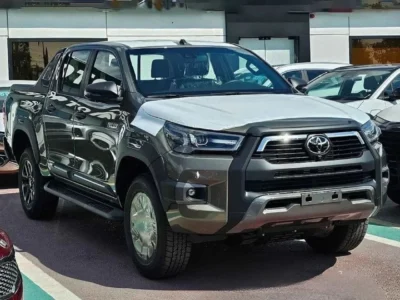 2024 Toyota Hilux DC ADVENTURE 2.8L4 Cylinder Diesel Engine Green Black Pickup Truck
