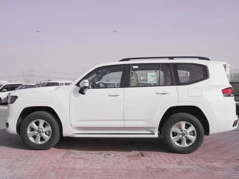 2024 Toyota Land Cruiser GXR 3.5L 6 Cylinder Petrol Twin Turbo Engine White Beige SUV