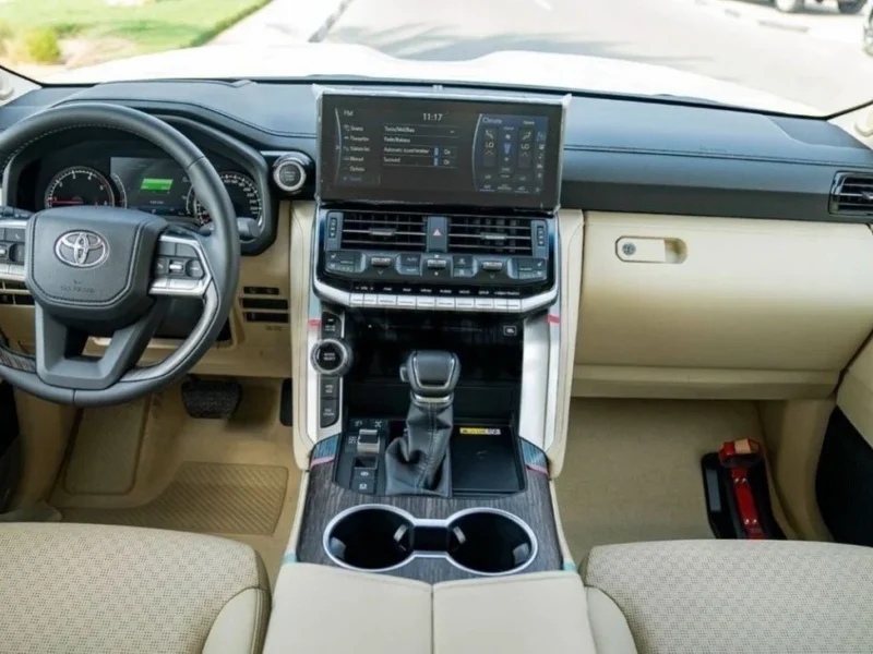 2025 TOYOTA LAND CRUISER VXR 3.3 Litres 6 Cylinders Diesel Engine White Beige SUV