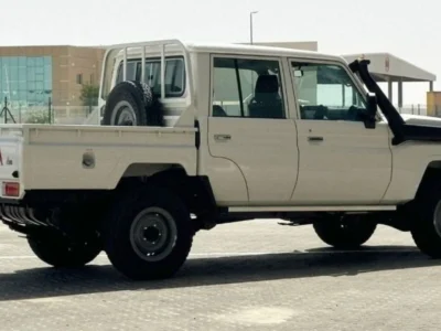 2025 Toyota Land Cruiser Pickup LC79 DC 4.2L 6 Cylinders Diesel Engine White Grey Pickup