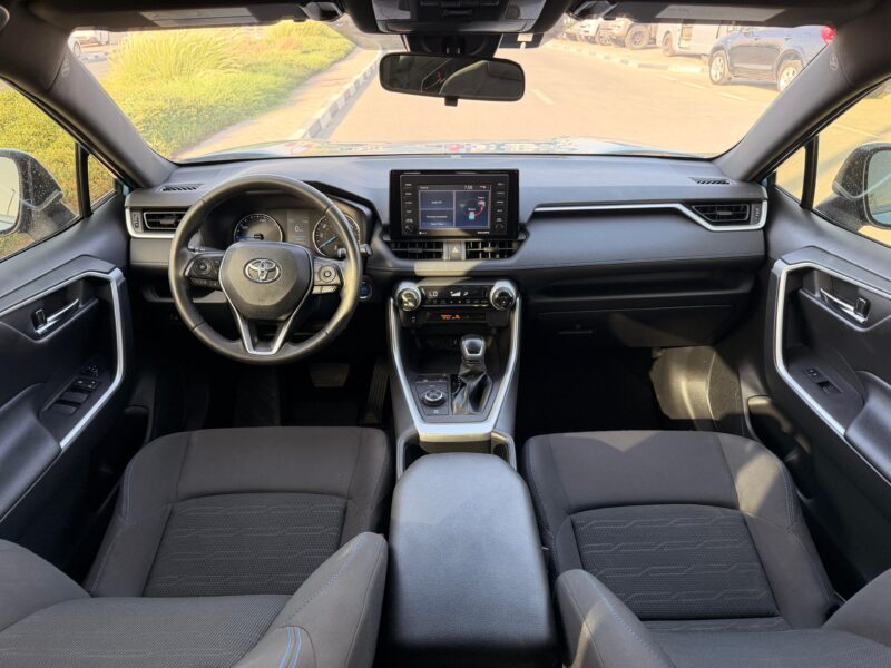 2022 Toyota Rav 4 SE 2.5 Litres V4 Hybrid Engine Blue Black SUV Automatic USA Specs