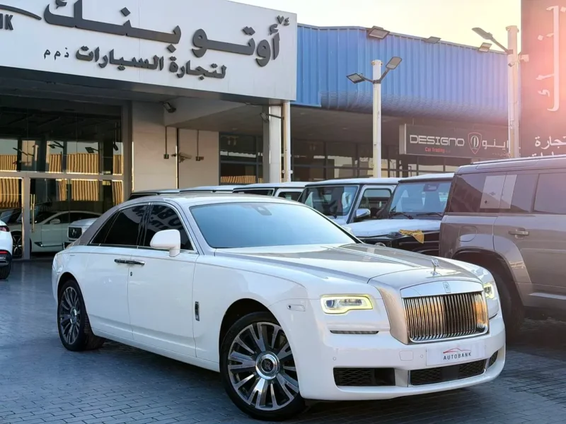 2018 Rolls-Royce Ghost Standard 12 Cylinders Petrol Engine White Brown Sedan GCC Specs
