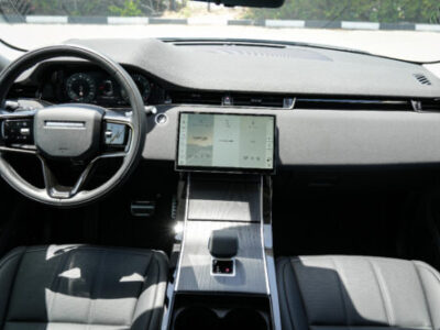 2025 Land Rover Range Rover Evoque SE P250 Dynamic 4 Cylinders Petrol White Black SUV