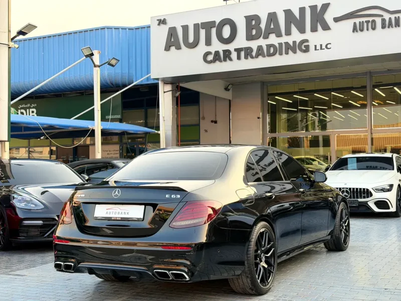 2018 Mercedes-Benz E-Class E 63 AMG 8 Cylinders Petrol Engine Black Brown Sedan Korean Specs
